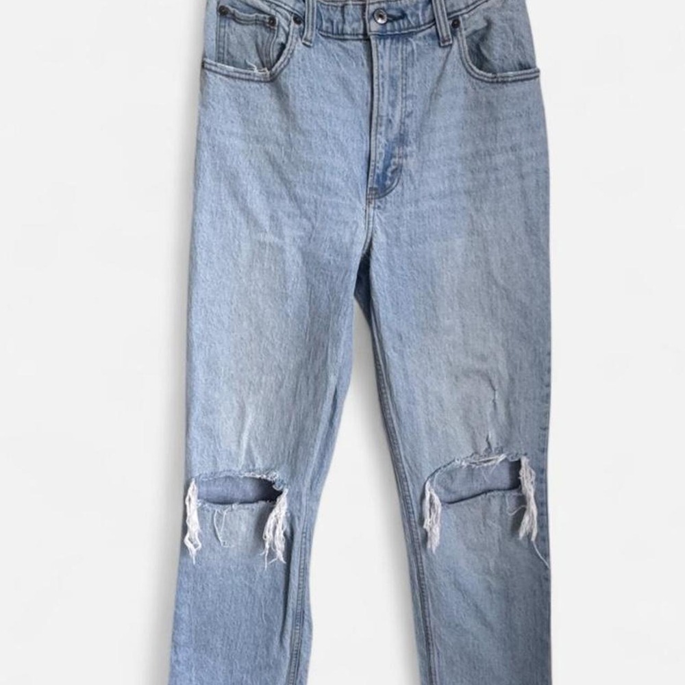 Abercrombie & Fitch High Rise Distressed Straight Leg Jeans